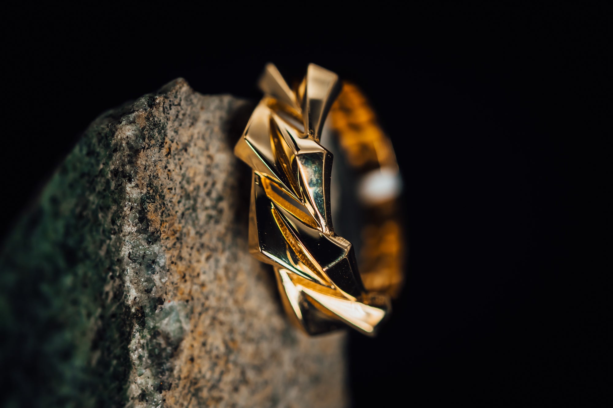 14k Yellow Gold Ladies Angled Ring