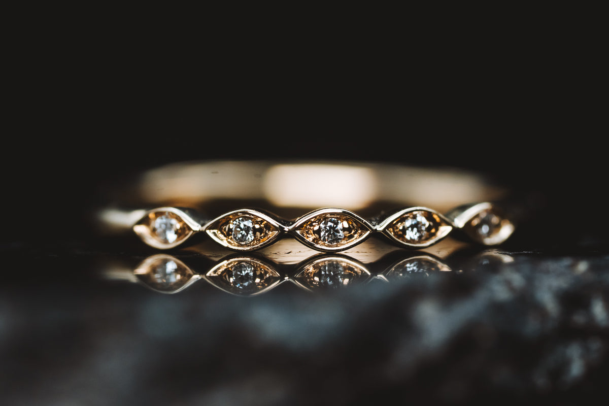 14k Yellow Gold Diamond Band