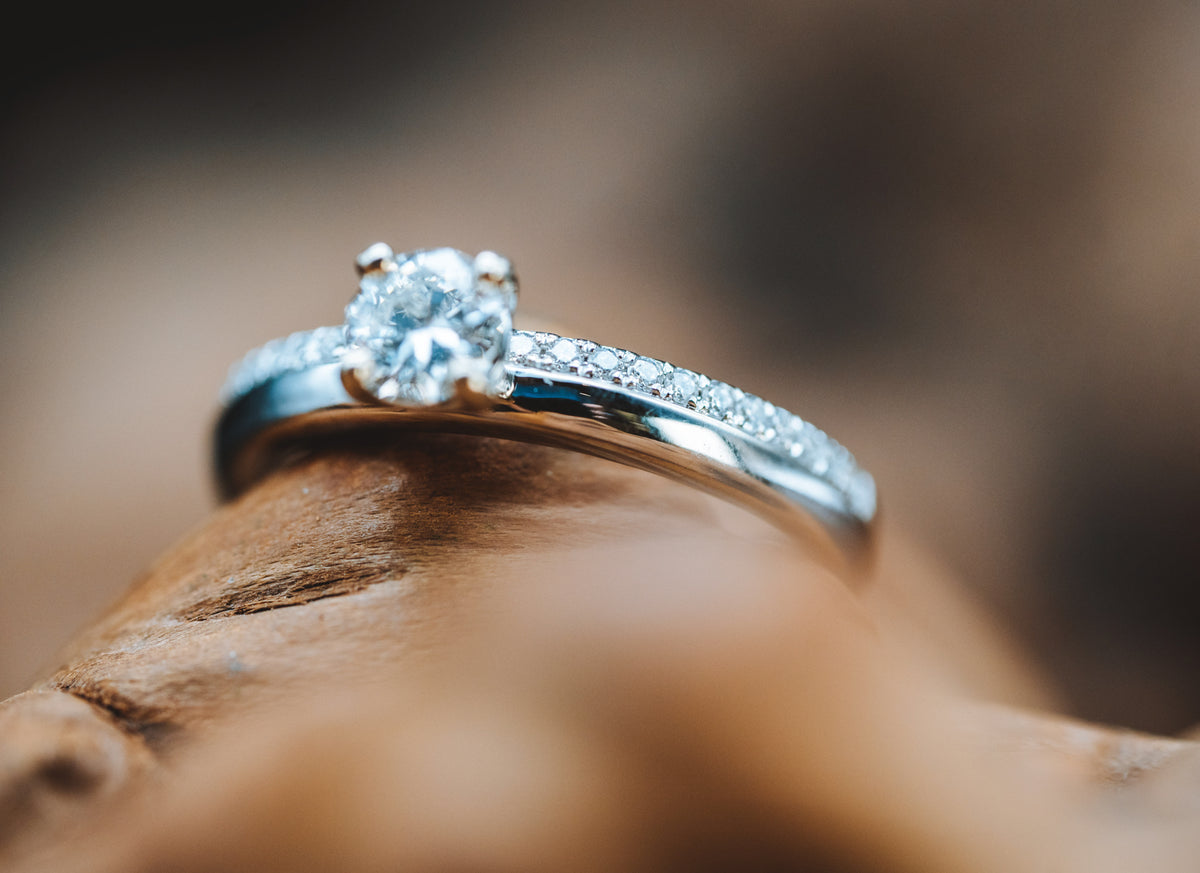 14k White Gold Diamond Wedding Band