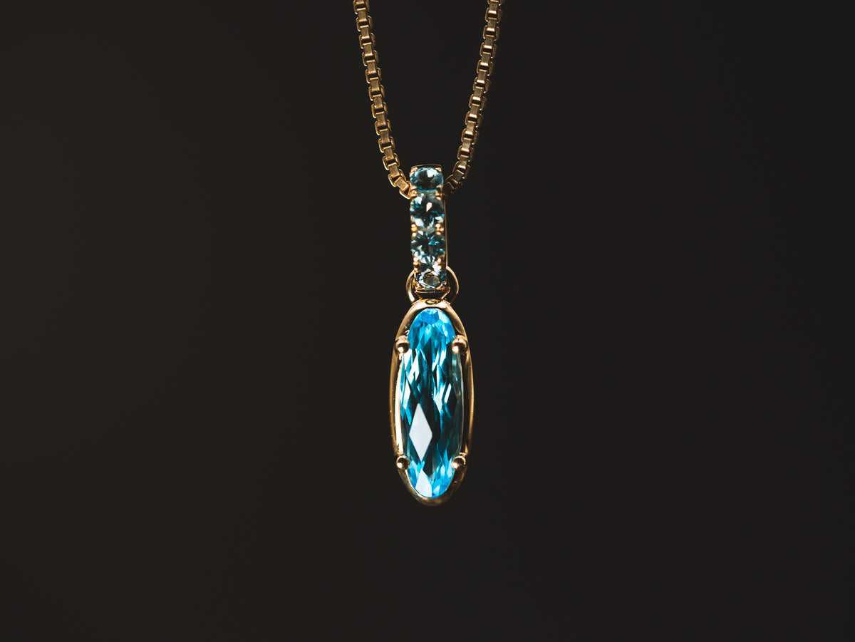 14k Yellow Gold Blue Topaz Pendant