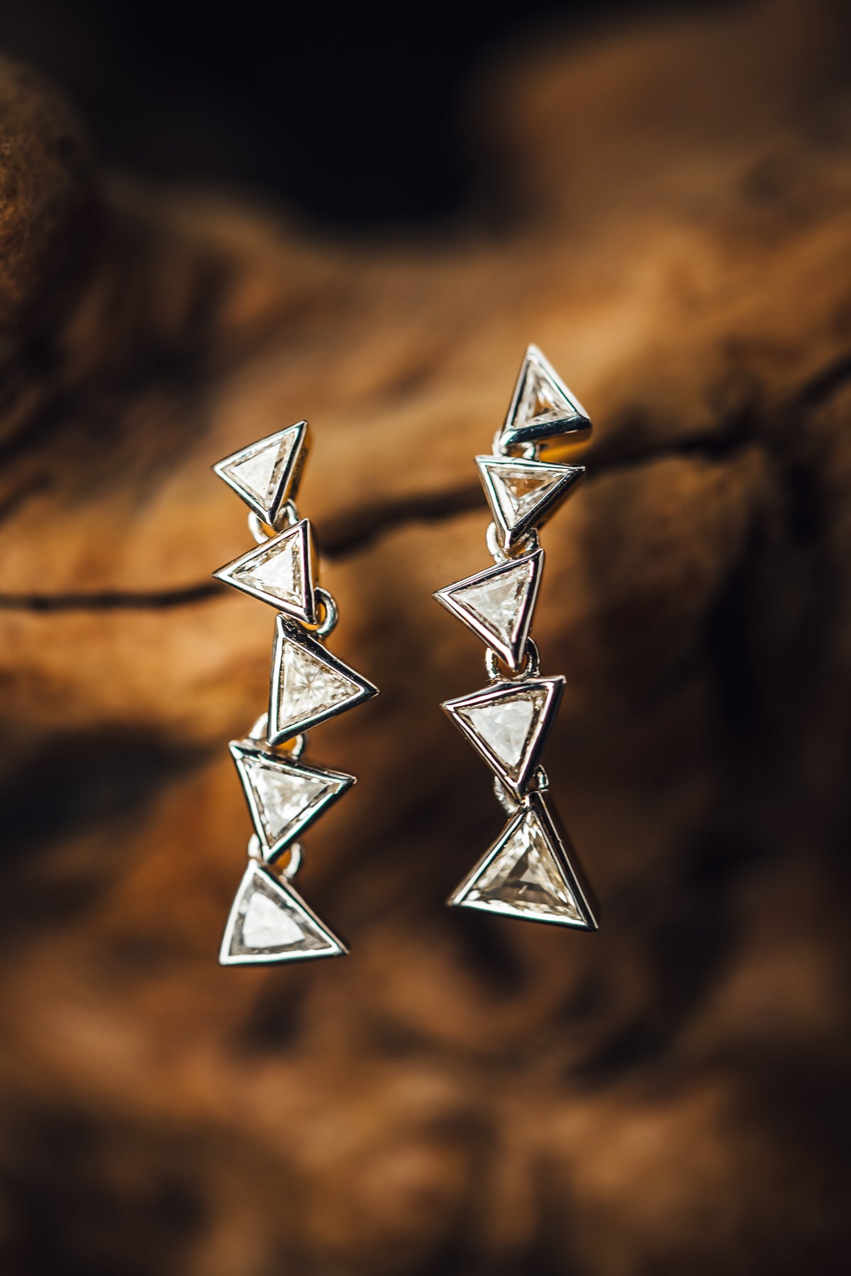 18k White Gold Diamonds Drop Earrings