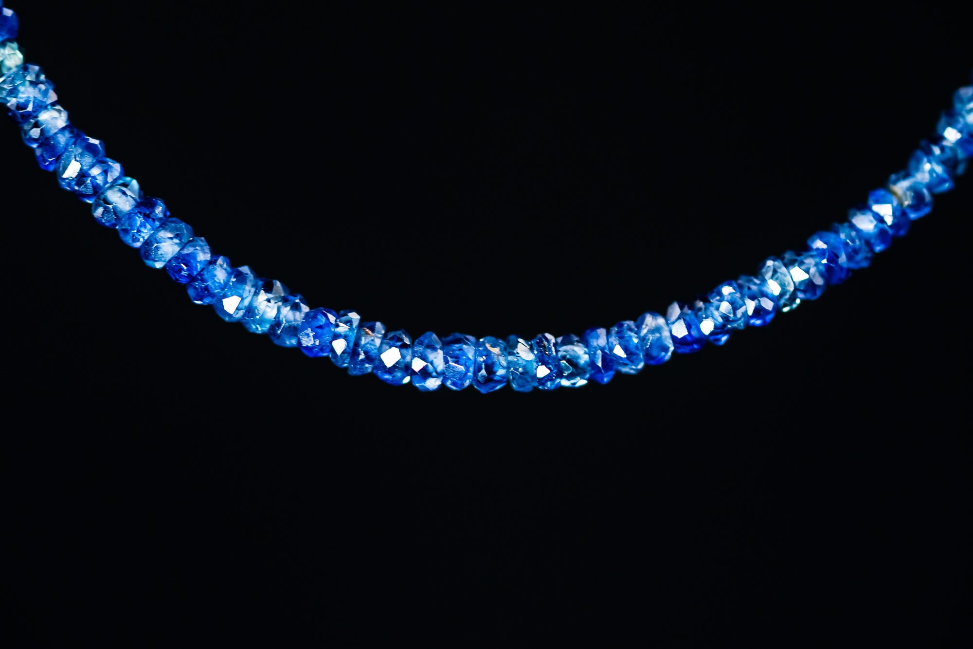 14k White Gold Rose Cut Sapphire Necklace