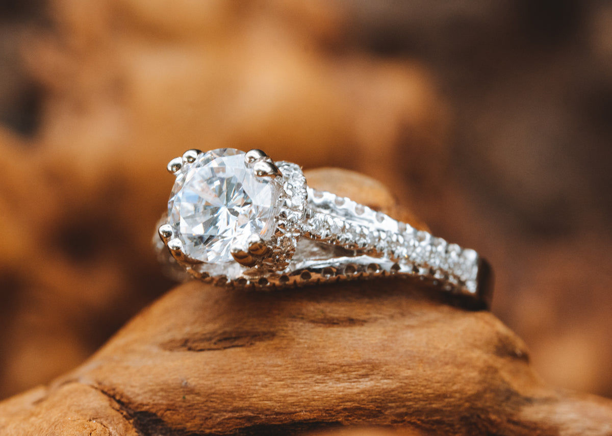 14k White Gold Wedding Ring