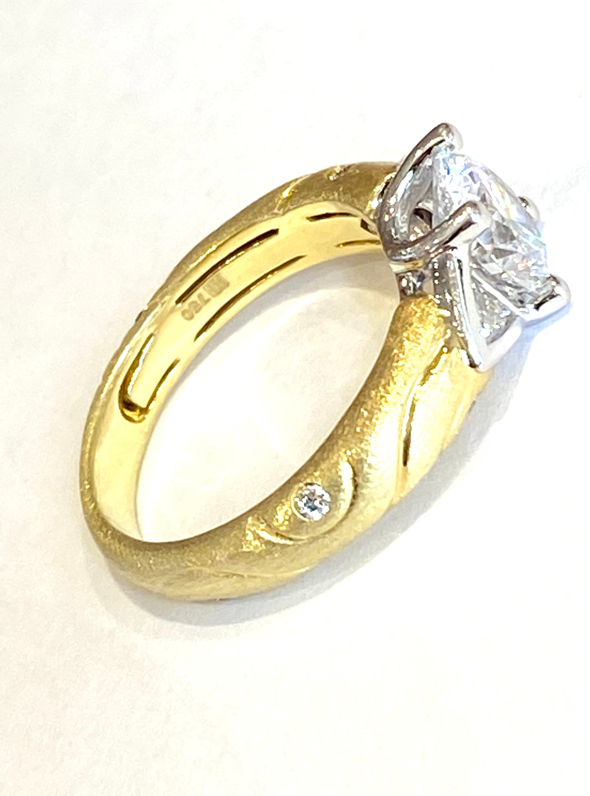 18k Yellow Gold Diamond Mounting