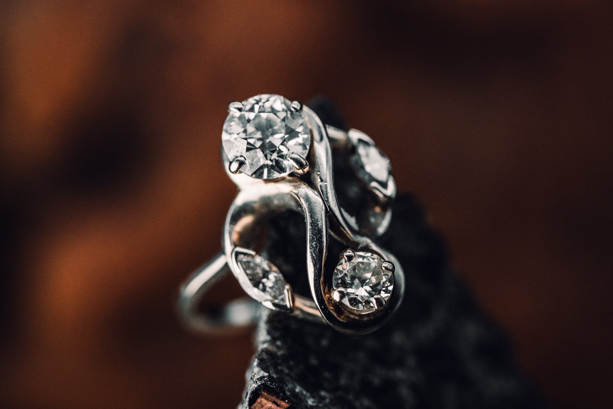 Crystal Rings | Natural Clear Quartz Oval Diamond Cut Shape Ring