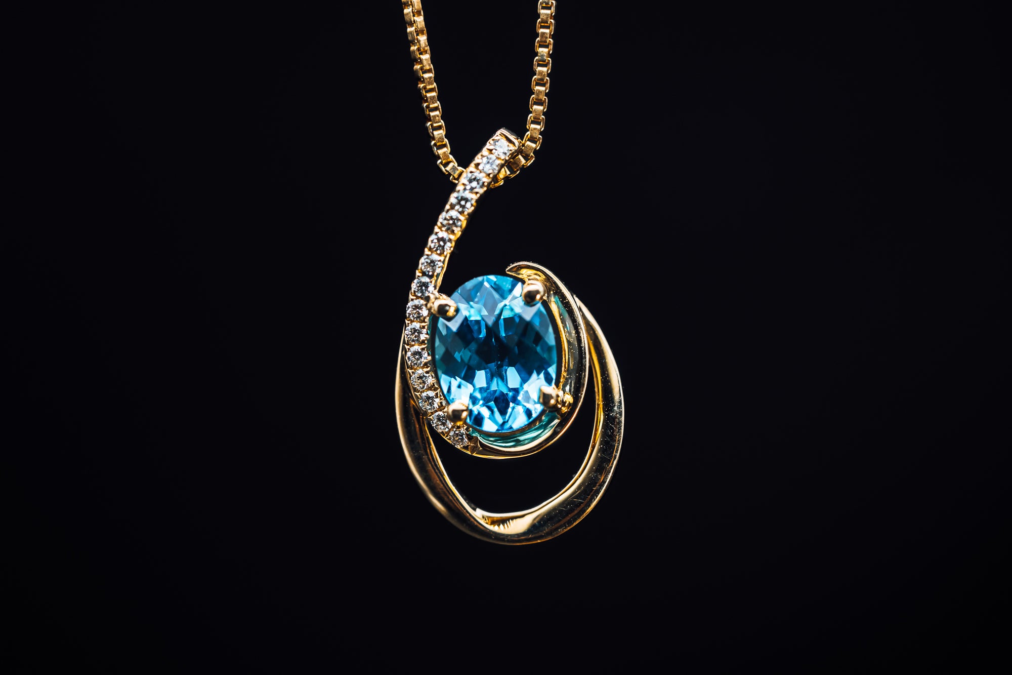 14k Yellow Gold Blue Zircon and Diamond Pendant
