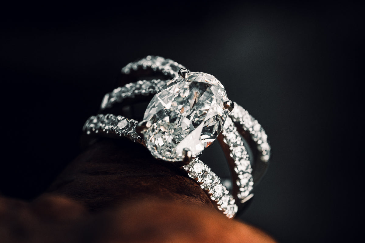 14k White Gold 3.04 ct Oval Diamond Wedding Ring