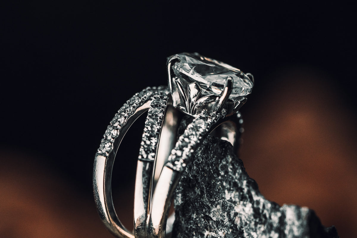 14k White Gold 3.04 ct Oval Diamond Wedding Ring