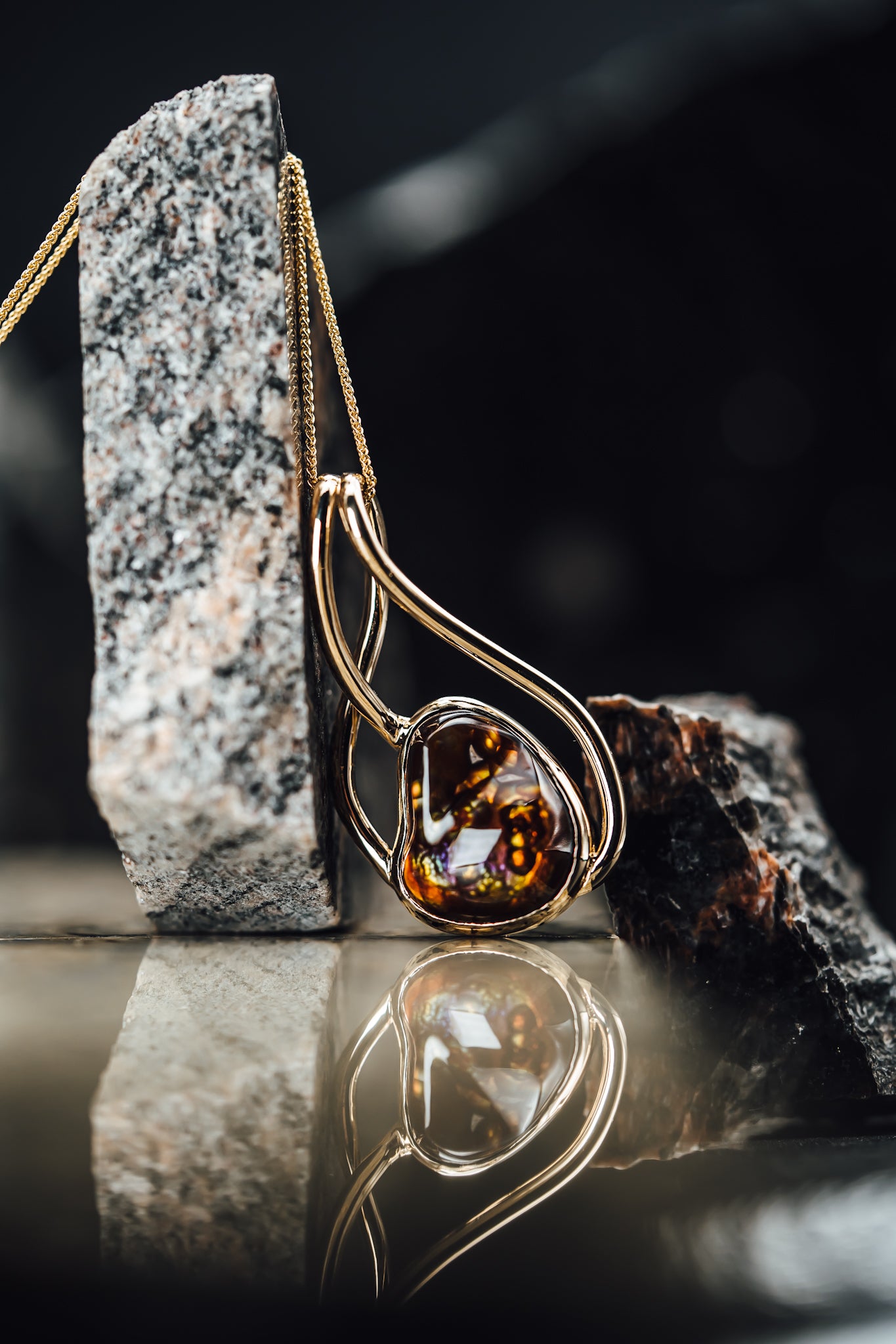 14k Yellow Gold Fire Agate Pendant