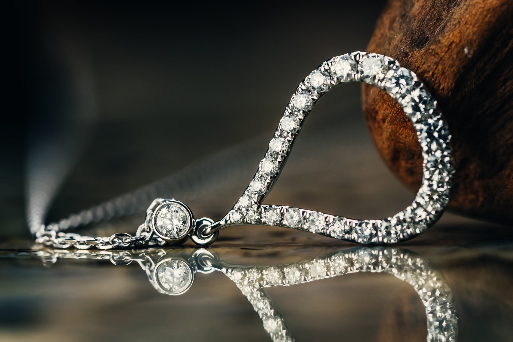 14k White Gold Diamond Teardrop Necklace
