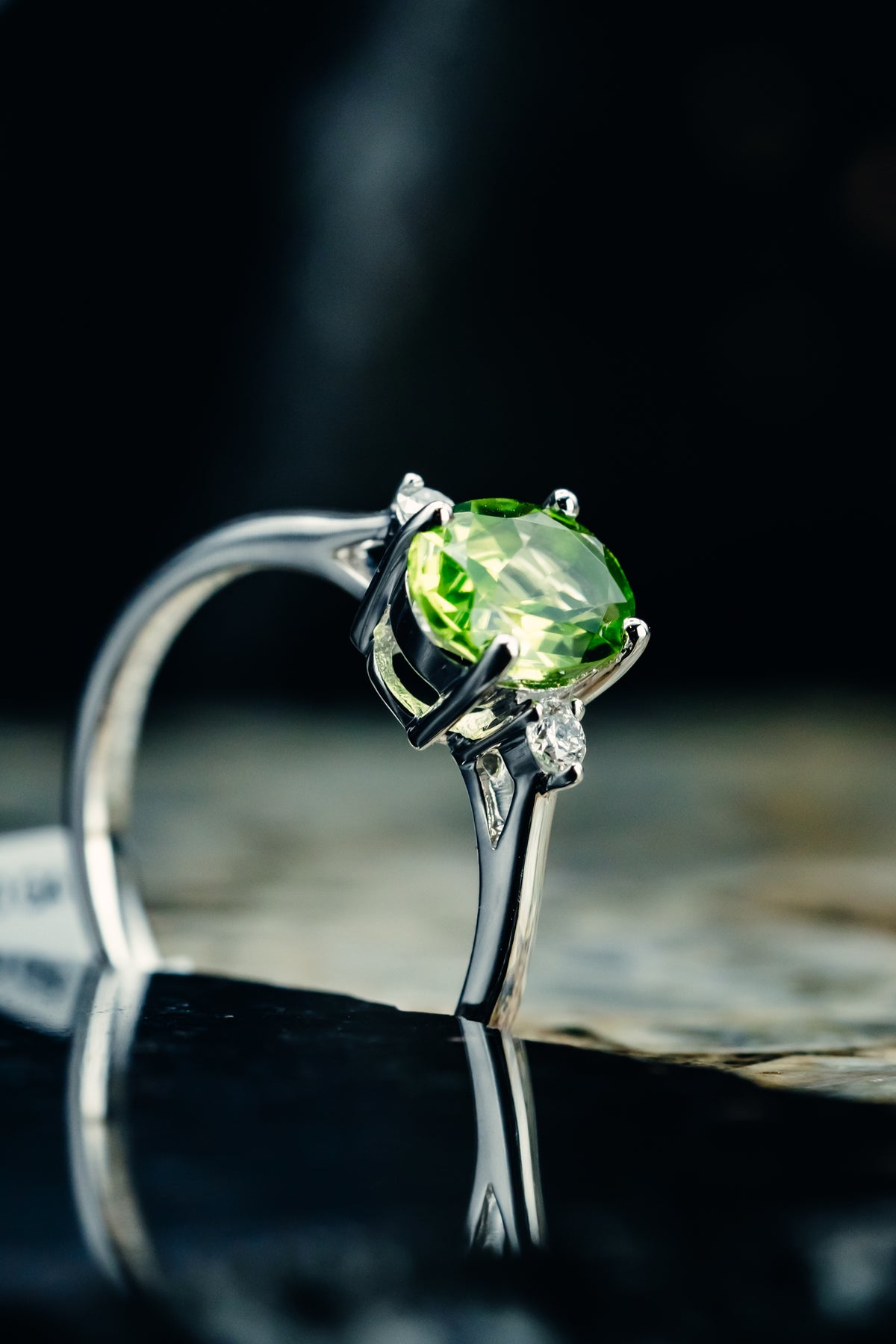 14k White Gold Peridot and Diamond Ring