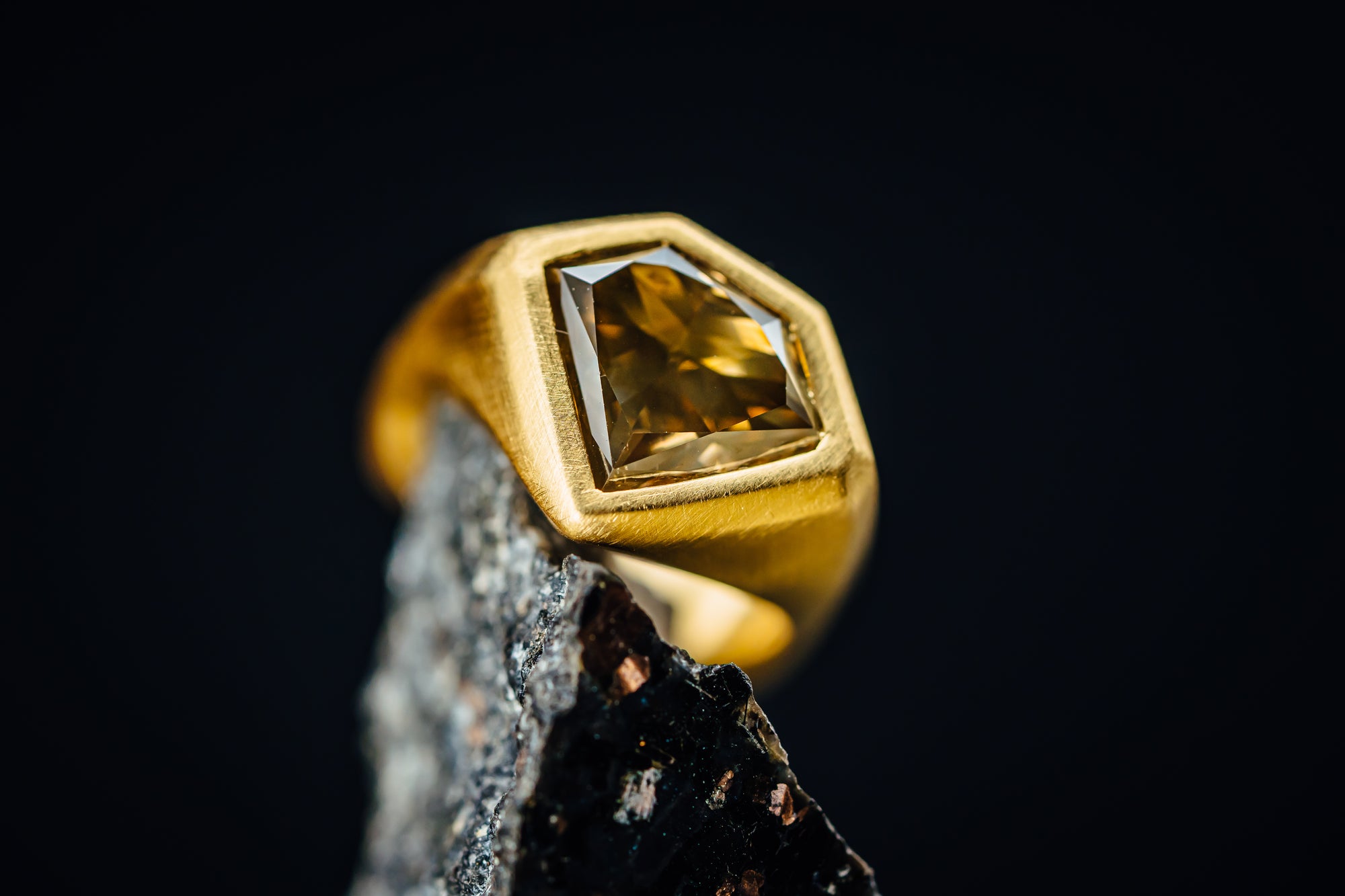 18k Yellow Gold Kite Cut Cognac Diamond Ring