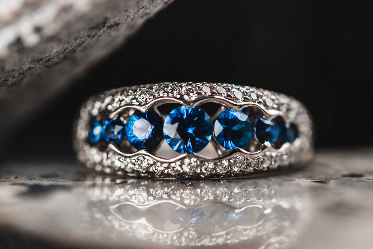 18k White Gold Sapphire and Diamond Ring