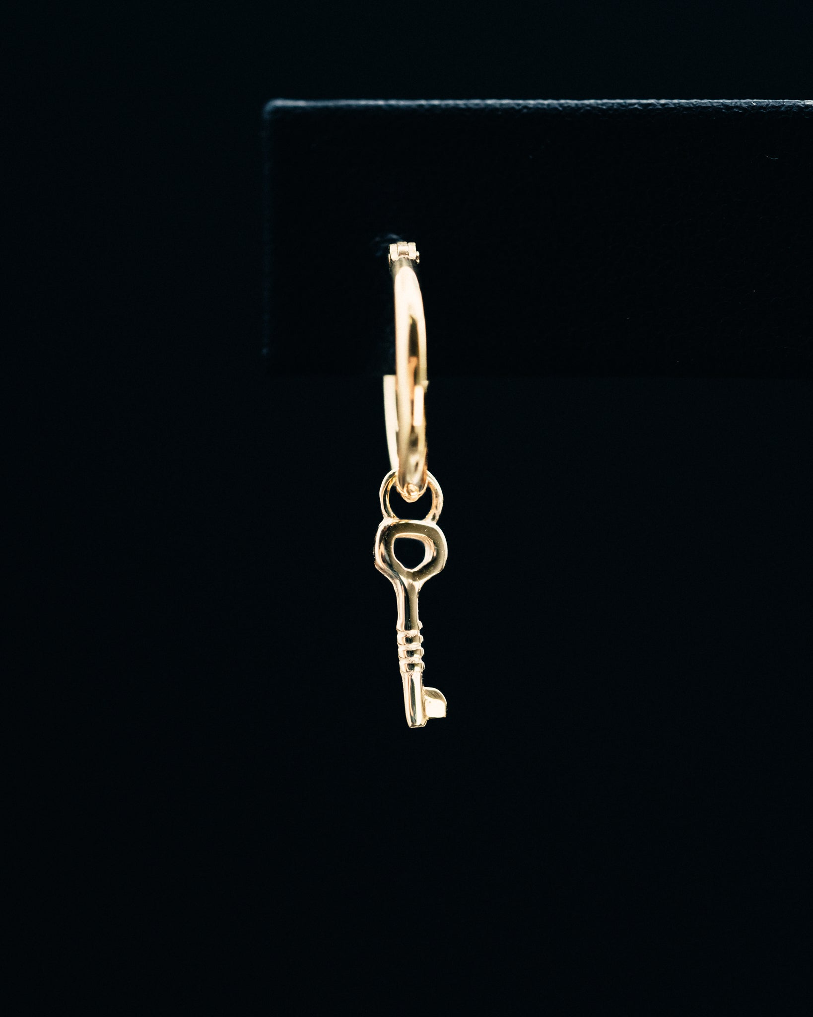 14k Yellow Gold Small Hoop Earrings w/Lock and Key Dangles