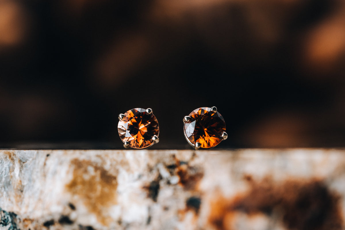 14k White Gold Golden Zircon Stud Earrings