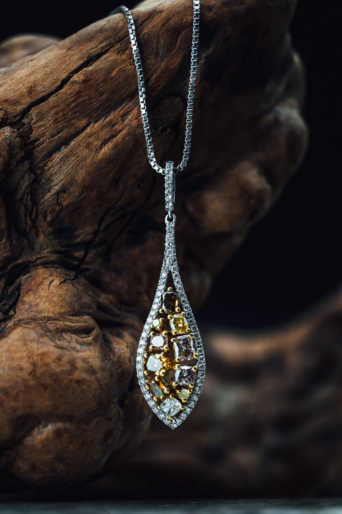 18k White Gold Yellow Diamond Pendant