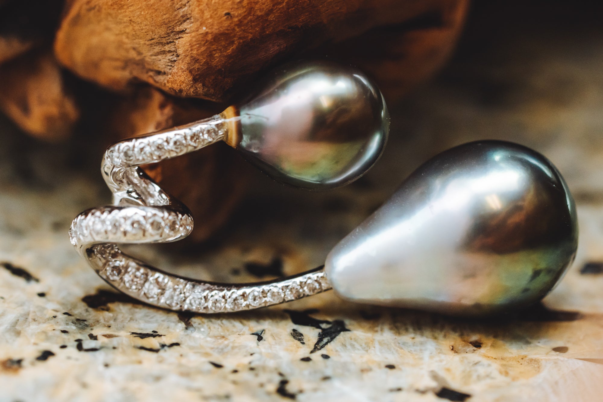 14k White Gold Tahitian Pearl and Diamond Pendant