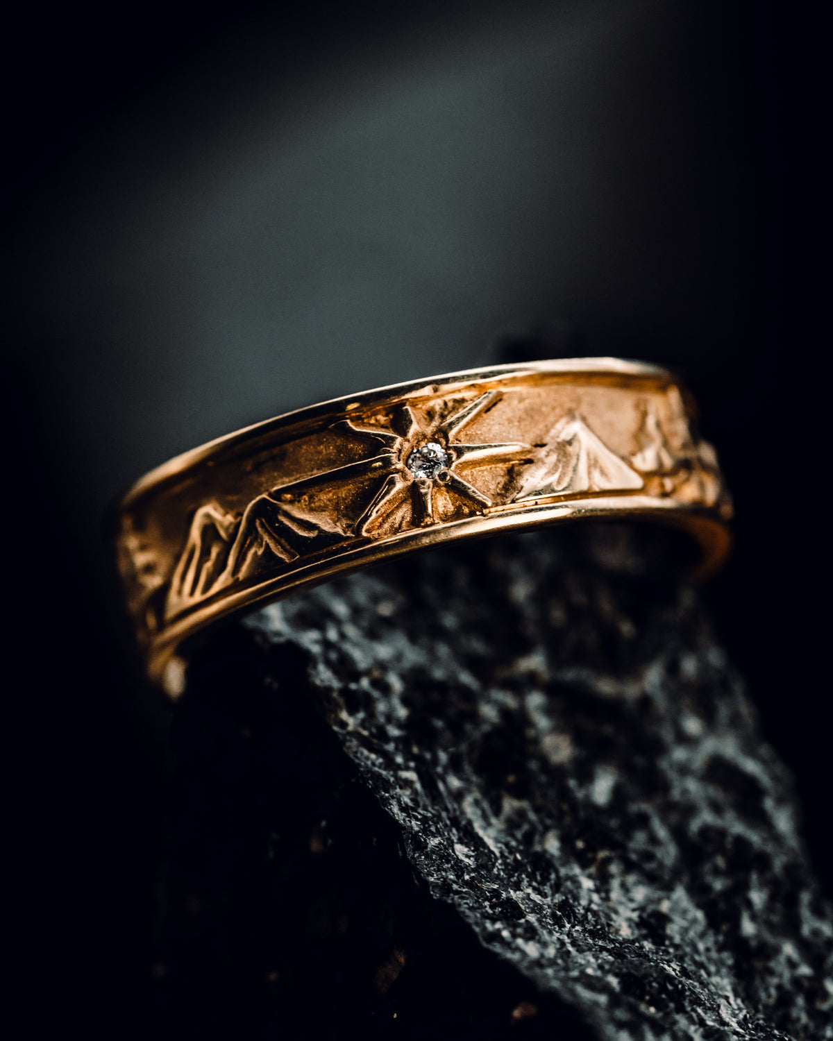 14k Yellow Gold Men&#39;s or Ladies Mountain Ring