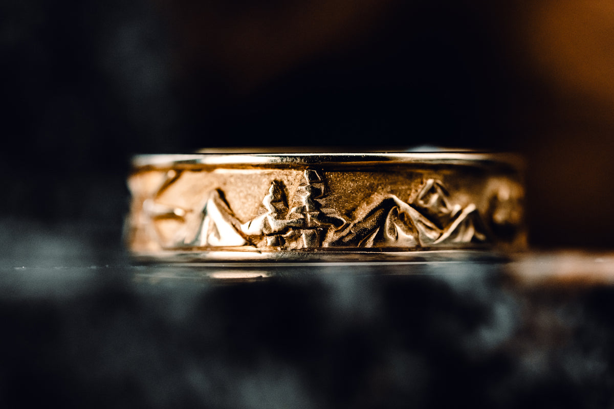 14k Yellow Gold Men&#39;s or Ladies Mountain Ring
