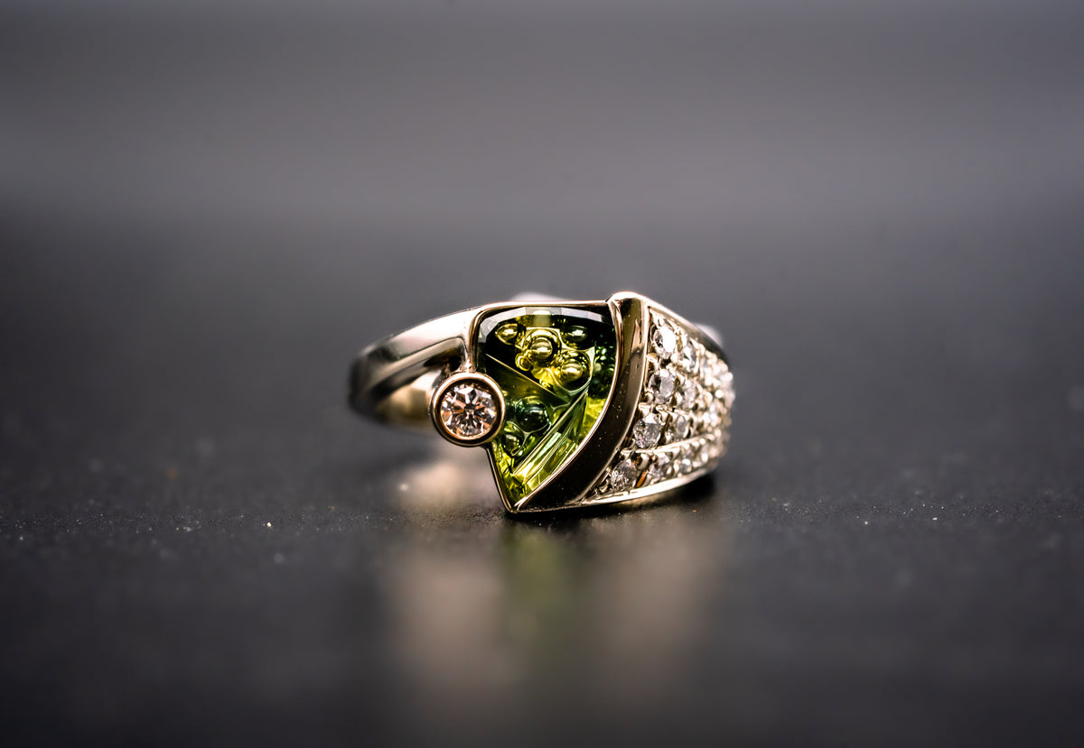 14k White Gold Green Sapphire and Diamond Ring