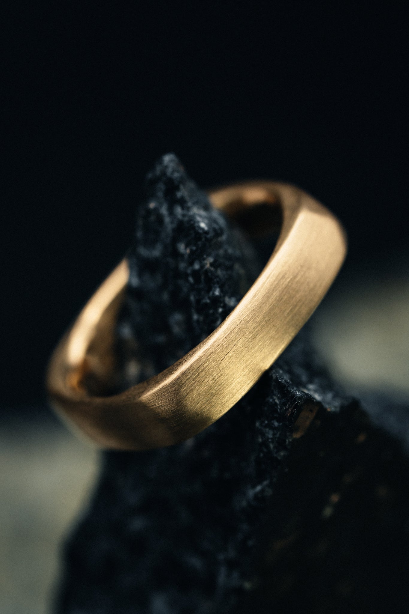 14k Yellow Gold Square Wedding Band