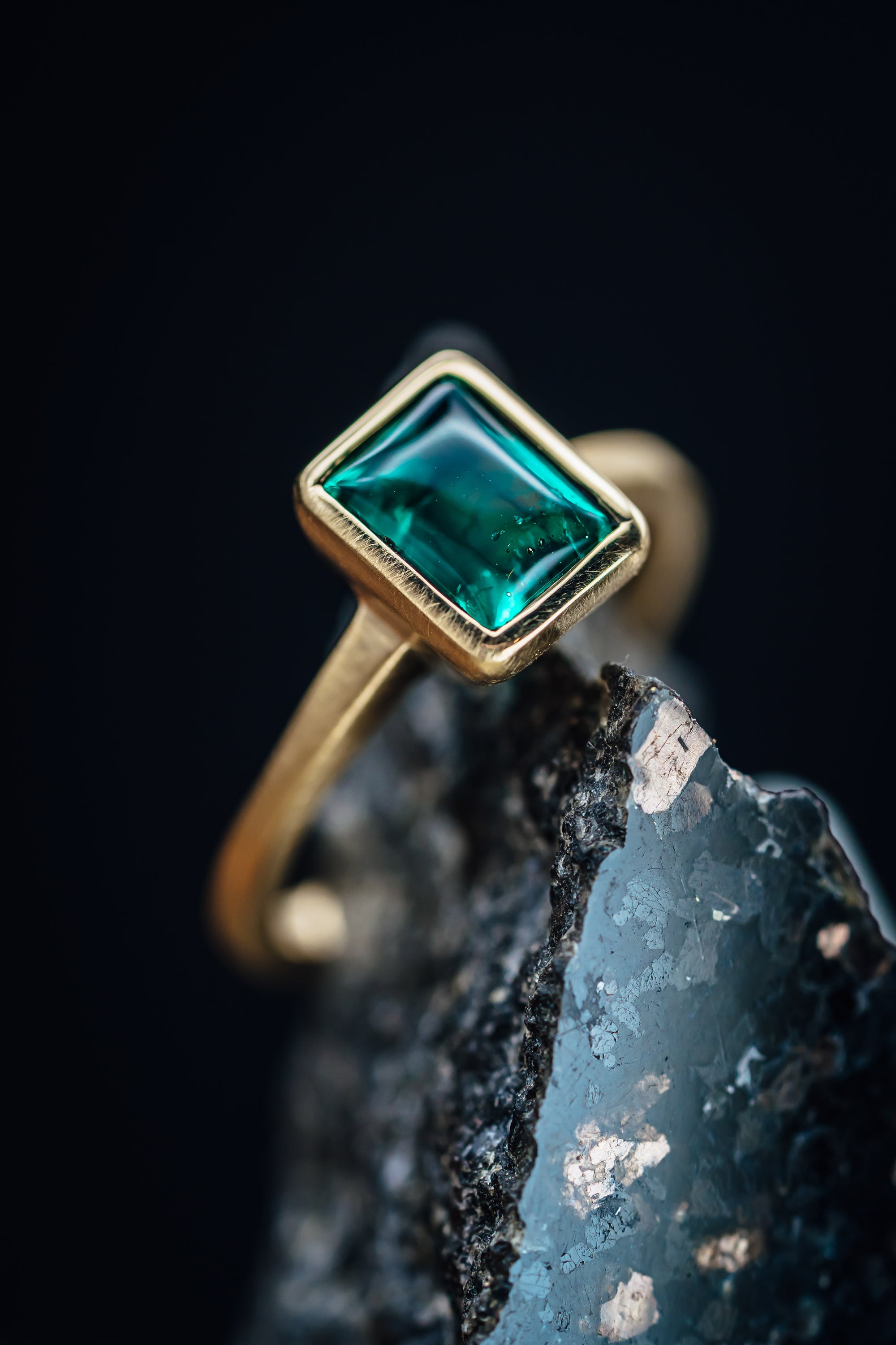 14k Yellow Gold Emerald Cabochon Custom Ring