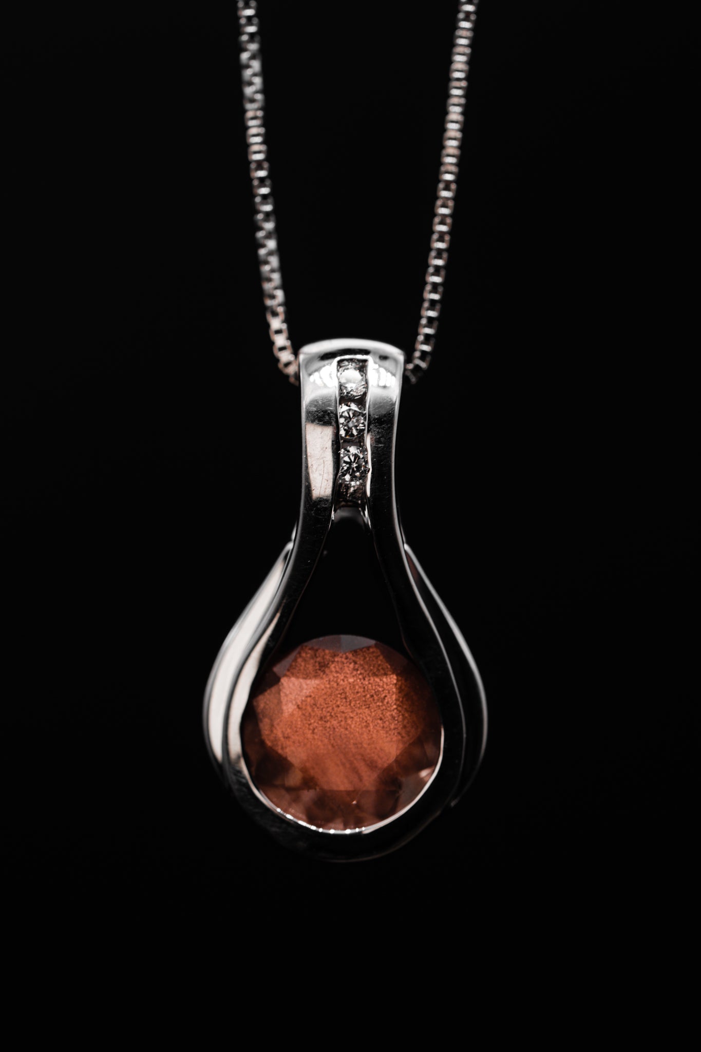 Sterling Silver Oregon Sunstone Pendant