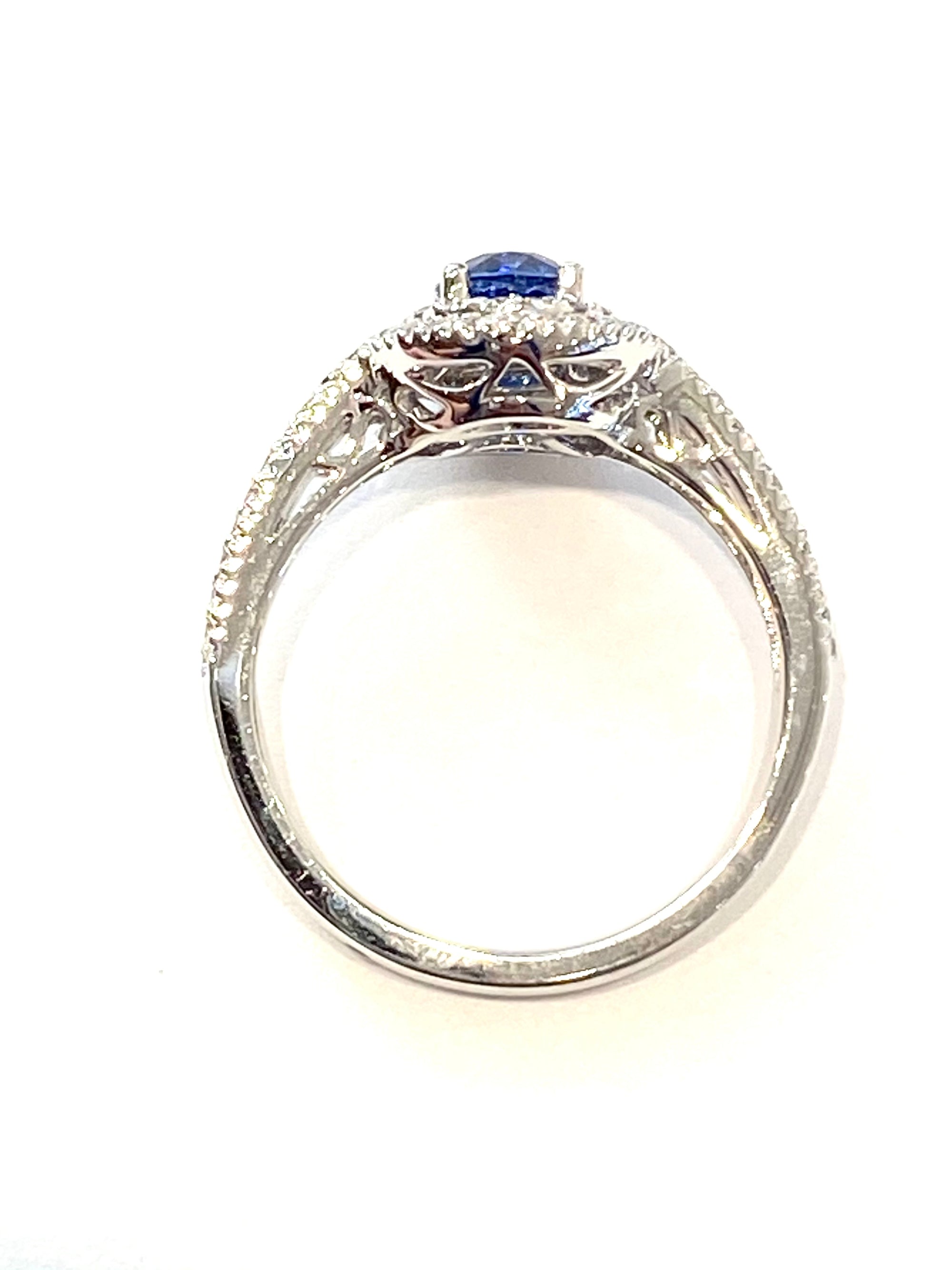 18k White Gold Sapphire and Diamond Ring