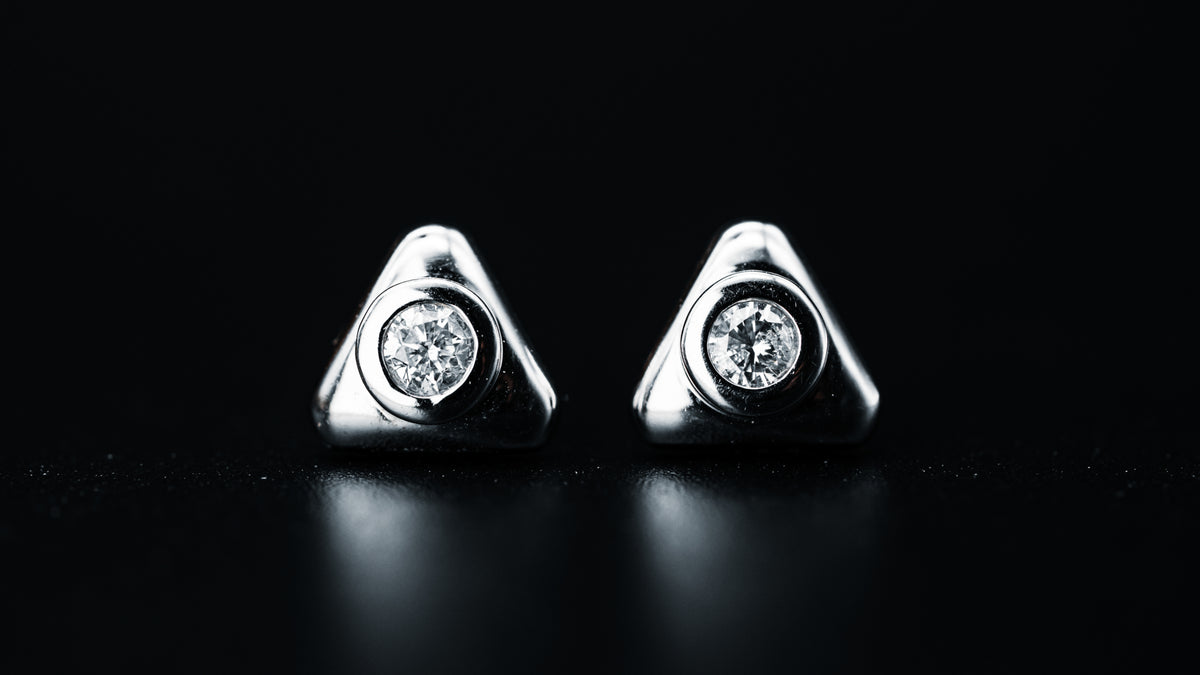 14k White Gold Diamond Stud Triangle Earrings