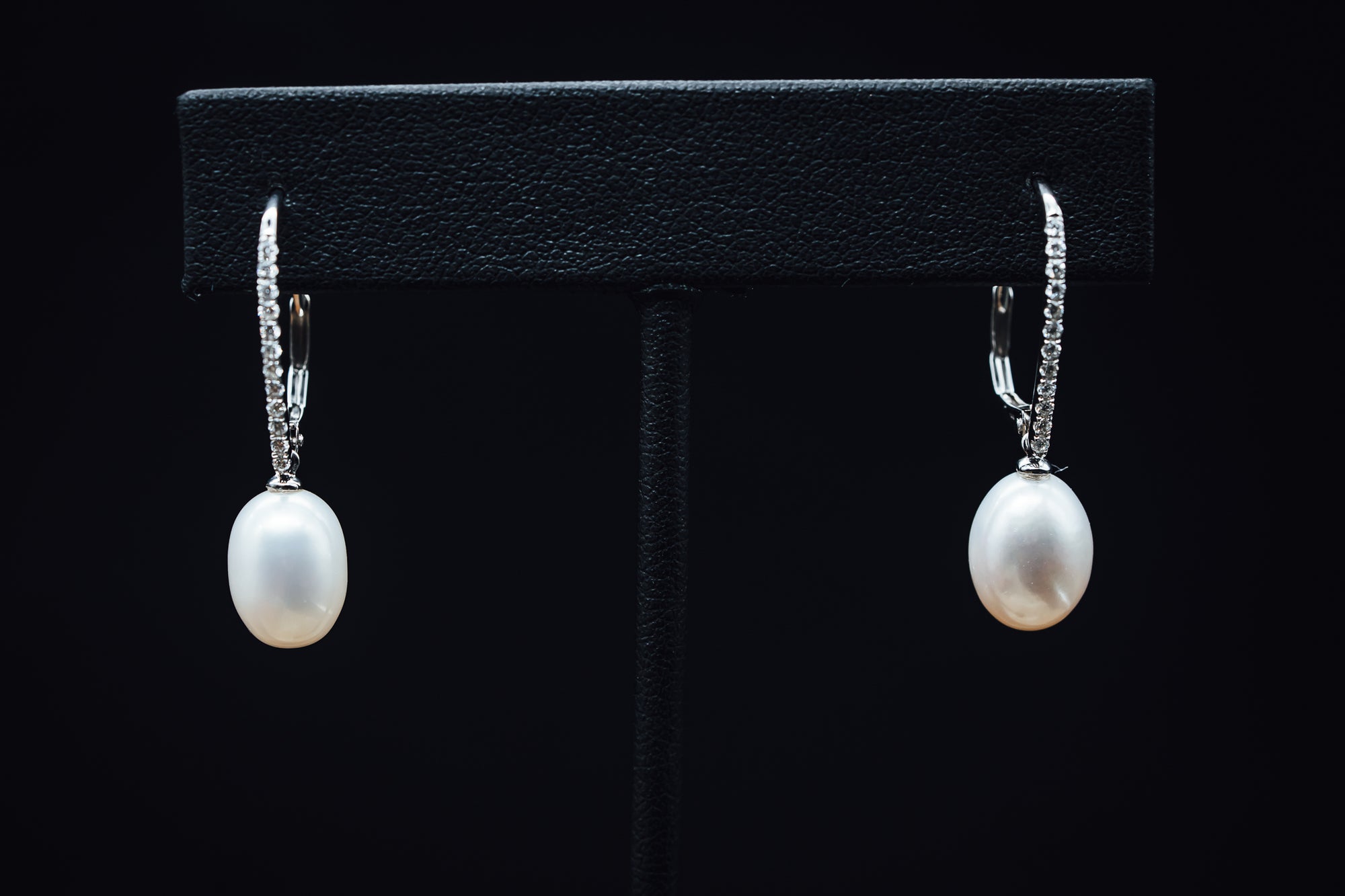 14k White Gold Freshwater Pearl and Diamond Drop Earrings