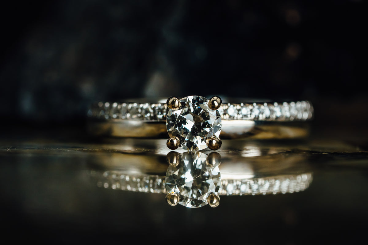 14k White Gold Diamond Wedding Band