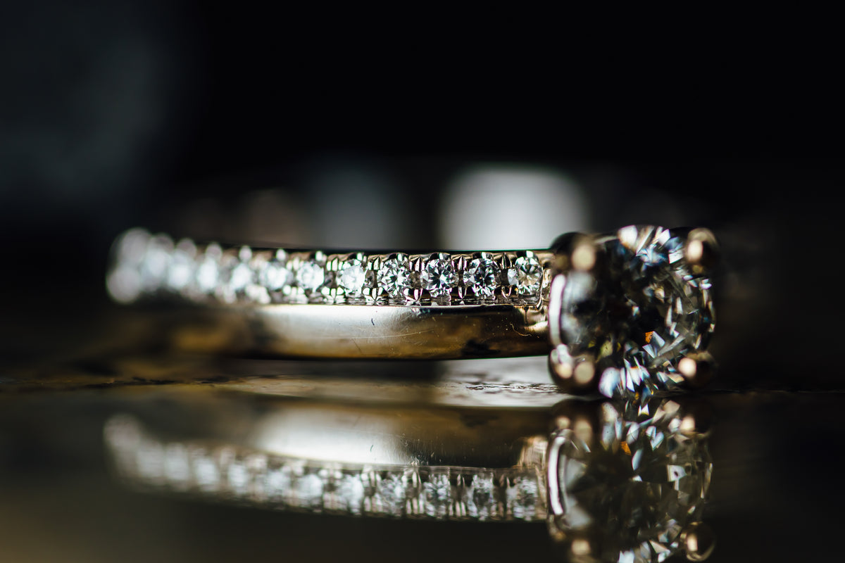 14k White Gold Diamond Wedding Band