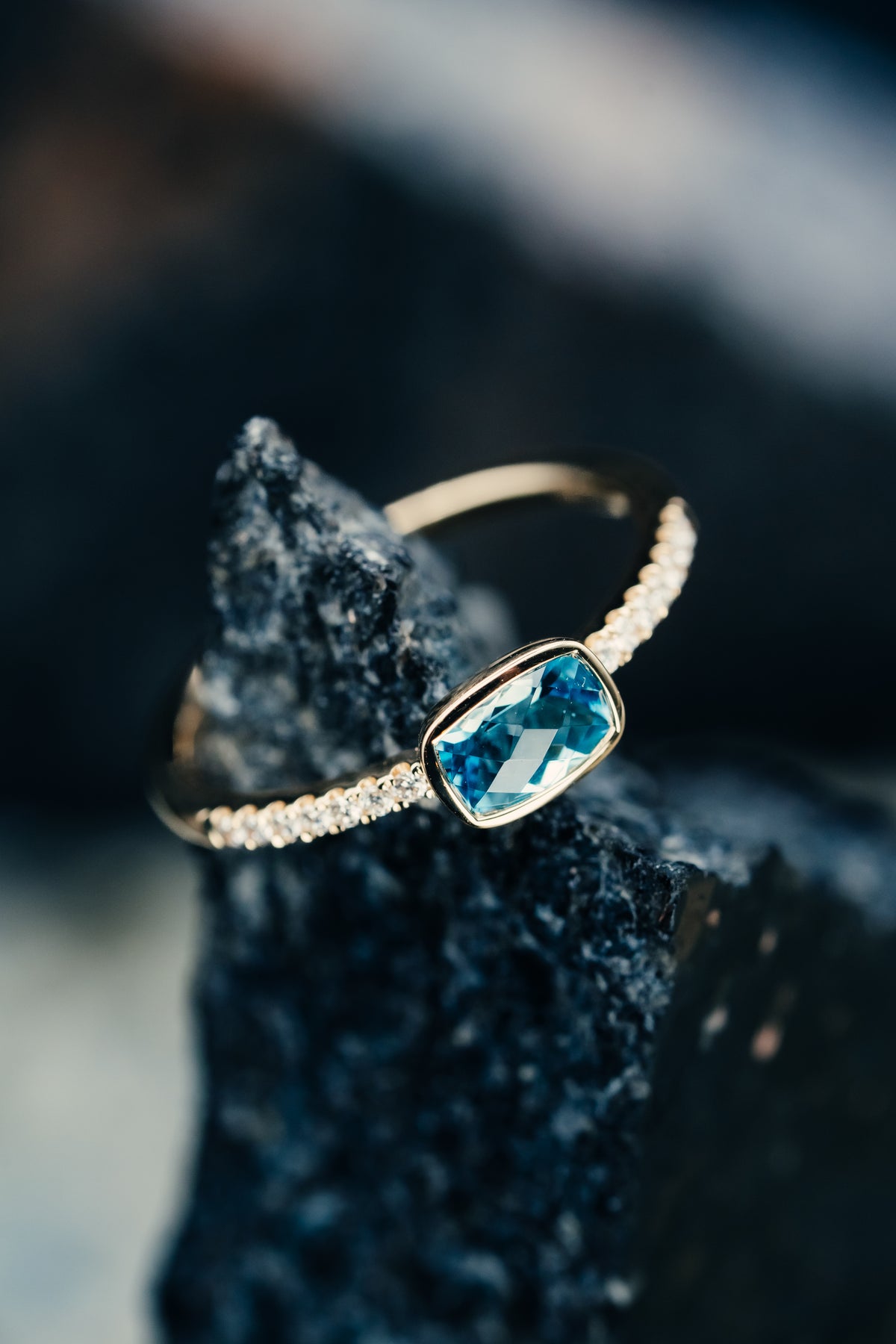 14k Yellow Gold Blue Topaz and Diamond Ring