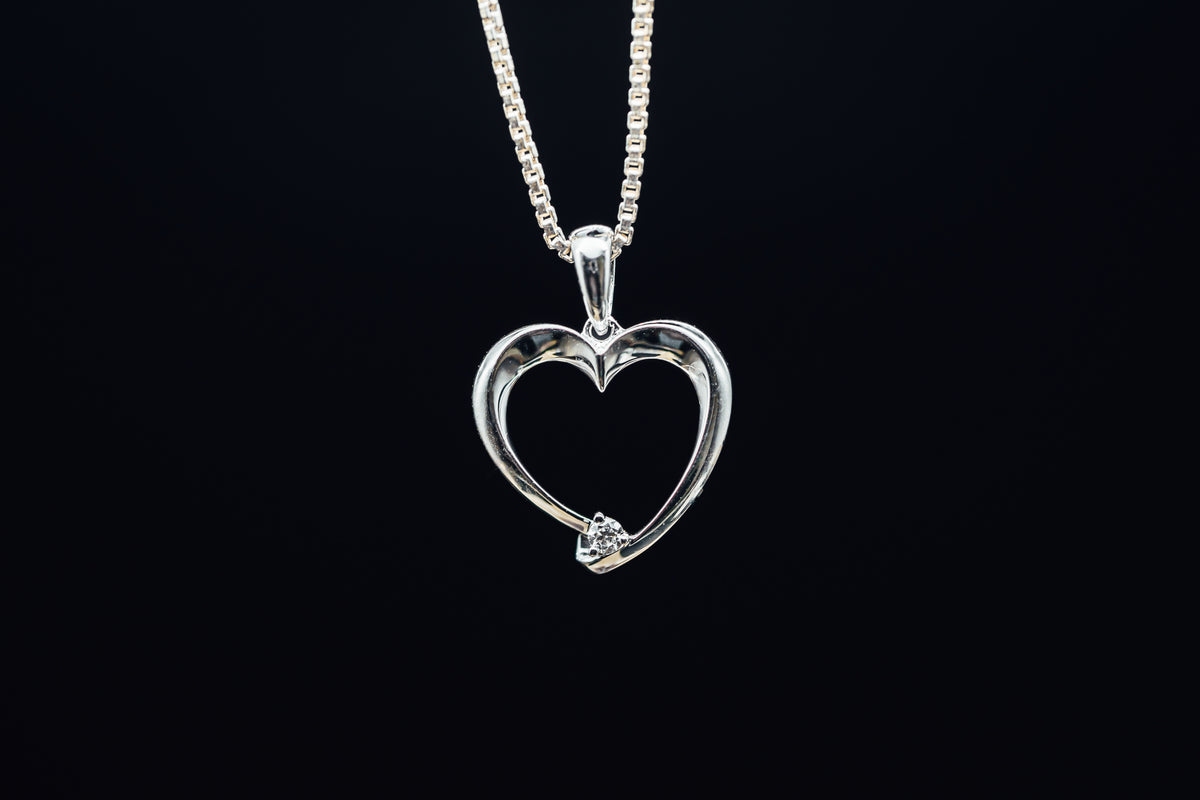 14k White Gold Heart and Diamond Pendant