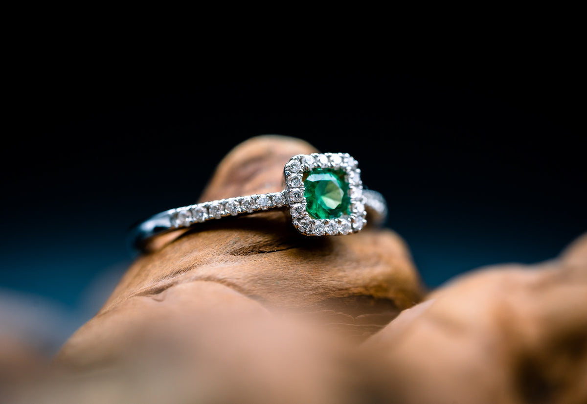 14k White Gold Emerald and Diamond Ring