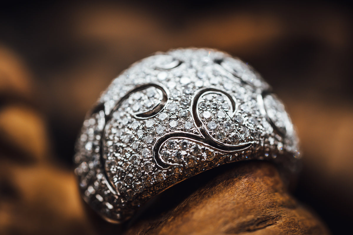 14k White Gold Pave&#39; Diamond Ring